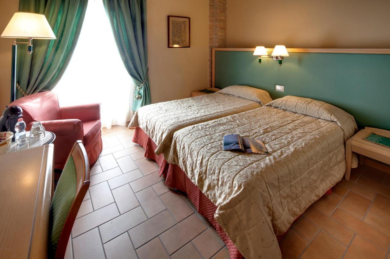 فيرّارا Hotel Residence Diamantina المظهر الخارجي الصورة